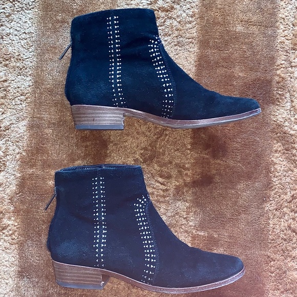 Women’s Joie Black Suede Stud Boots Sz 7 - Picture 2 of 11